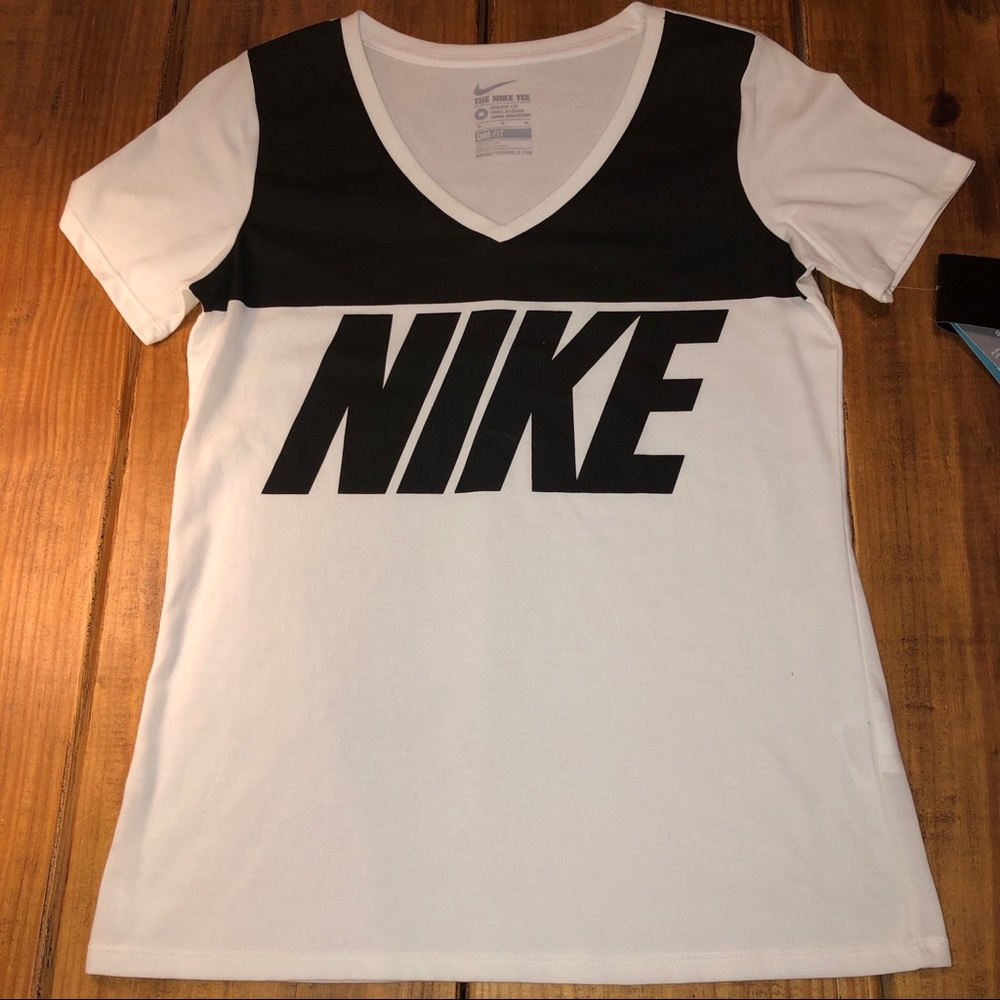 Nike V-Neck